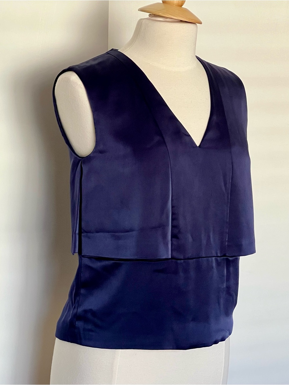Alice + Olivia navy satin top